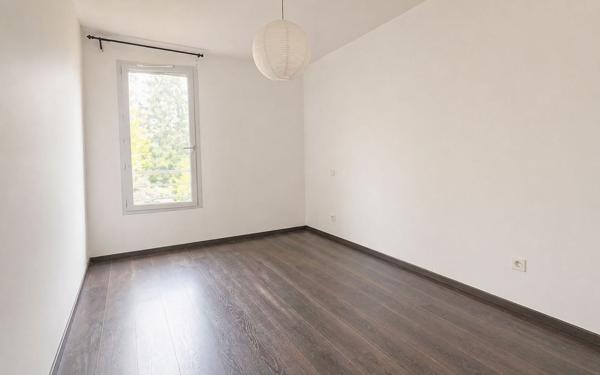 Maison à vendre    5 pièces •  Sérézin-du-Rhône