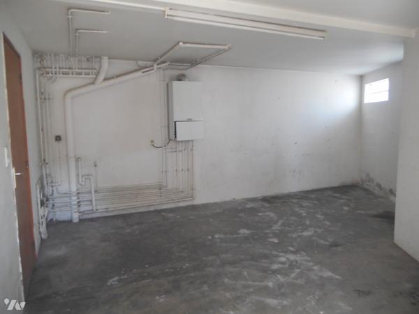 Petite maison au centre du village d'AUREILHAN