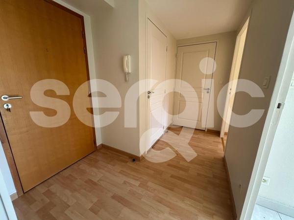 Location 2 Pieces 47 49100 Angers 23 0480 02 0043