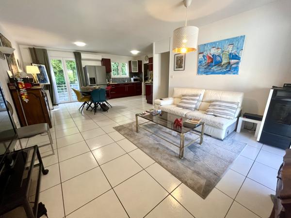 Saint-Médard-en-Jalles (33160) Maison T4 de Plain-Pied avec Jardin et Piscine