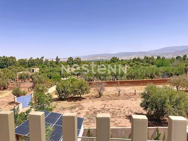 Villa d'architecte moderne de 4 suites route de l'Ourika sur terrain de 1000m2