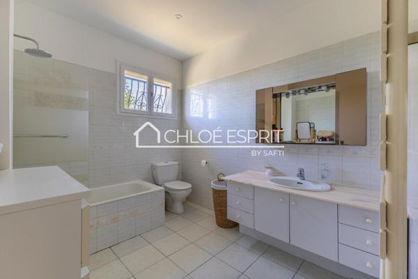 MAISON FAMILIALE 10 PIÈCES RÉNOVÉE