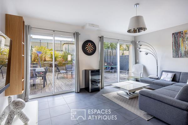 Maison en duplex avec terrasse et garage