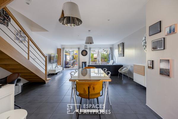 Maison en duplex avec terrasse et garage