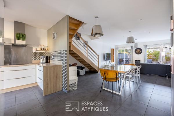 Maison en duplex avec terrasse et garage