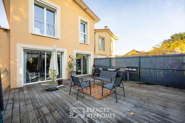 Maison en duplex avec terrasse et garage