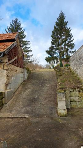 Fermette à rénover et terrain à bâtir