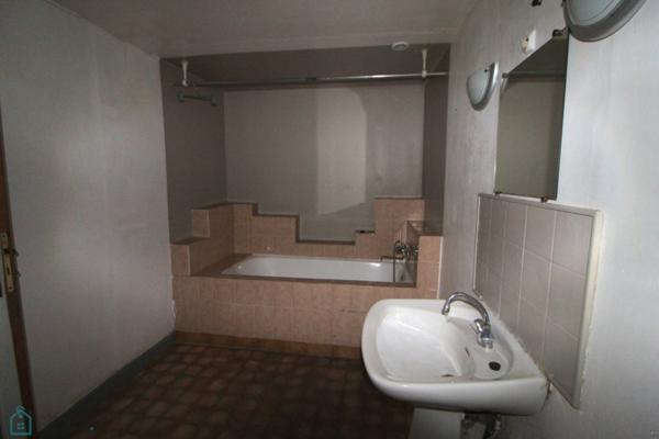 Fermette à rénover et terrain à bâtir