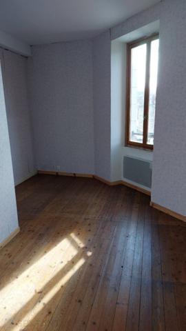 Fermette à rénover et terrain à bâtir