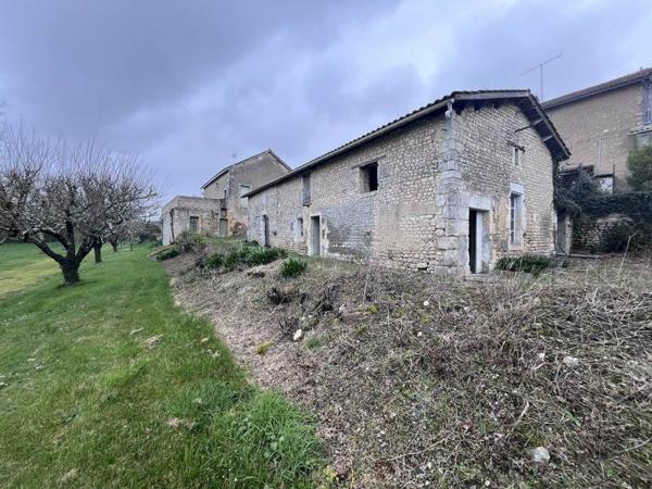 Maison à vendre |  Blanzac-Porcheresse |  4 pièces | 80 m²