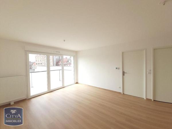 Appartement à louer 2 pièces 42.02m² Armentières (59280)