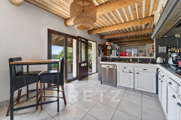 A proximité de l'Isle sur la Sorgue - Grande maison familiale - Vue dégagée - Piscine