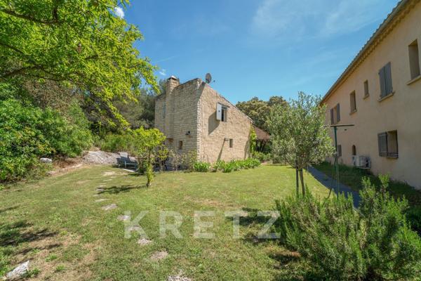 A proximité de l'Isle sur la Sorgue - Grande maison familiale - Vue dégagée - Piscine