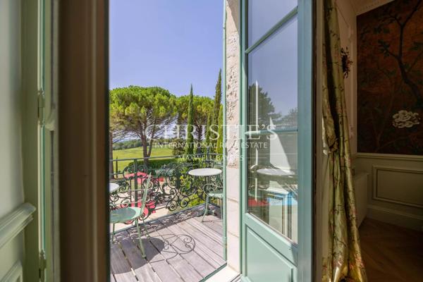 Le Domaine du Paon, avec trois cottages et des vues sur la vallée incomparables