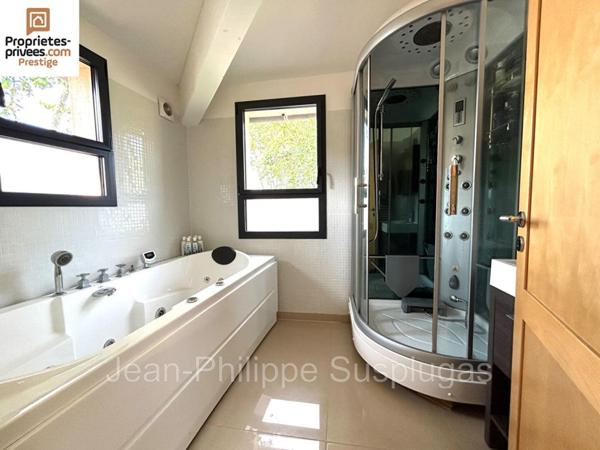 Immeuble Saint Cyr Sur Mer 3 pièce(s) 95 m2 SPECIAL INVESTISSEUR