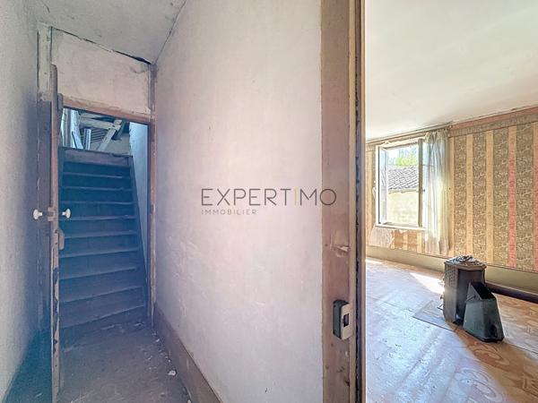 Tournus (71700) Ensemble immobilier de caractère composé de deux maisons, avec un fort potentiel de rénovation, au calme