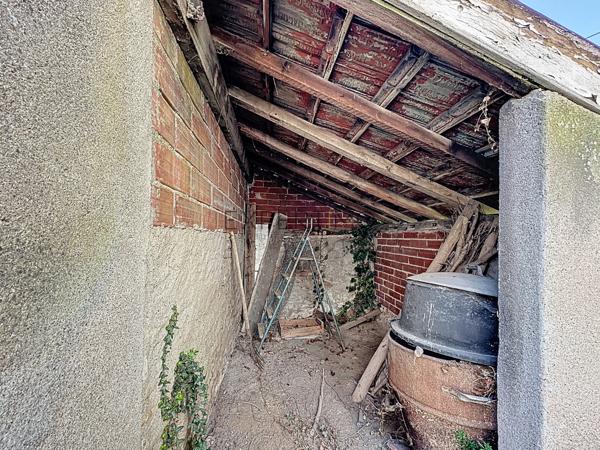 Tournus (71700) Ensemble immobilier de caractère composé de deux maisons, avec un fort potentiel de rénovation, au calme