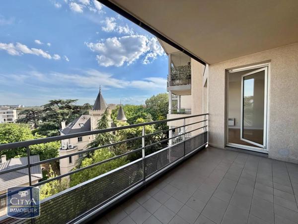 Appartement à louer 4 pièces 89.33m² Villeurbanne (69100)