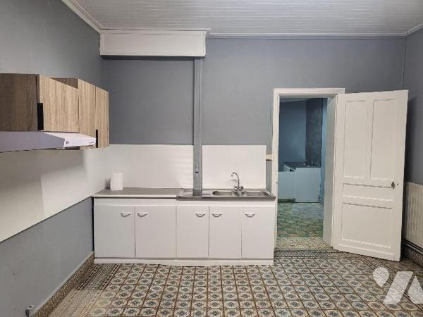 Idéal investisseur ! Au centre de BRAY-DUNES et à 1 kilomètre de la plage environ, maison à usa...