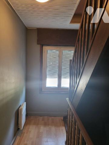 Idéal investisseur ! Au centre de BRAY-DUNES et à 1 kilomètre de la plage environ, maison à usa...