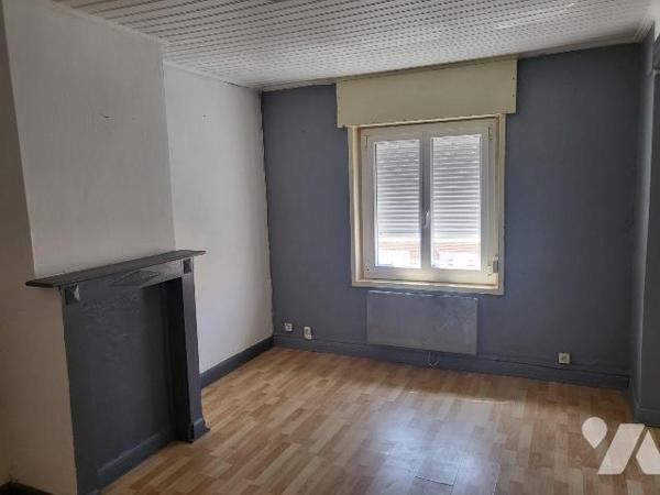 Idéal investisseur ! Au centre de BRAY-DUNES et à 1 kilomètre de la plage environ, maison à usa...