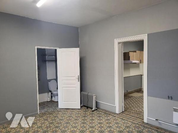 Idéal investisseur ! Au centre de BRAY-DUNES et à 1 kilomètre de la plage environ, maison à usa...