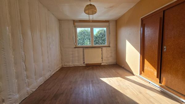Maison 8 pièces avec garage et jardin