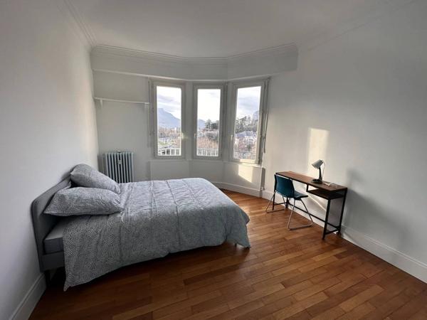 Charme et élégance au rendez-vous pour ce bel appartement familial !
