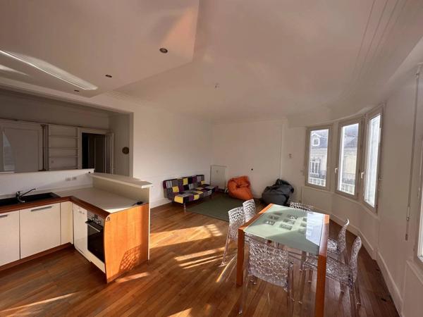 Charme et élégance au rendez-vous pour ce bel appartement familial !