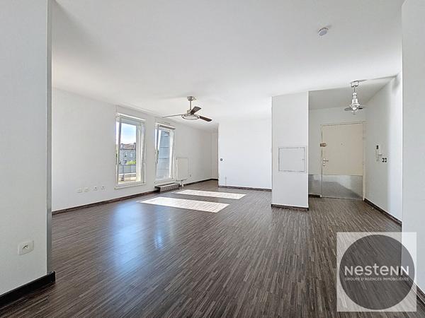 Dernier étage avec terrasse plein sud - Appartement rare à Nancy, quartier Artem