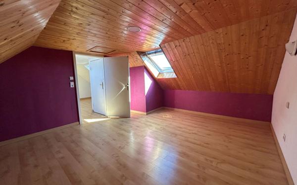 Maison à vendre    4 pièces •  Landivisiau