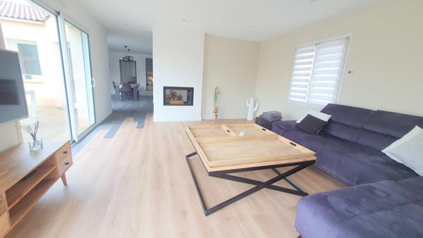 CHARMANTE MAISON 3 CHAMBRES DE 119M2 AVEC PISCINE