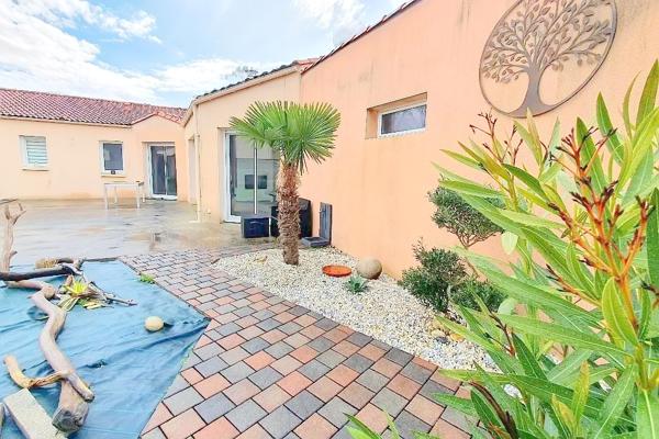 CHARMANTE MAISON 3 CHAMBRES DE 119M2 AVEC PISCINE