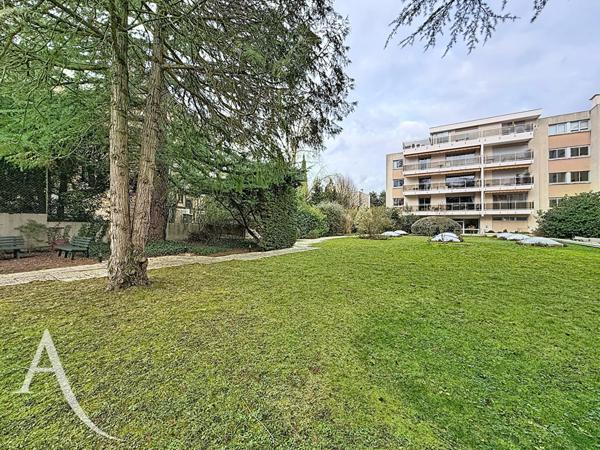 Appartement Garches 5 pièce(s) 102 m2