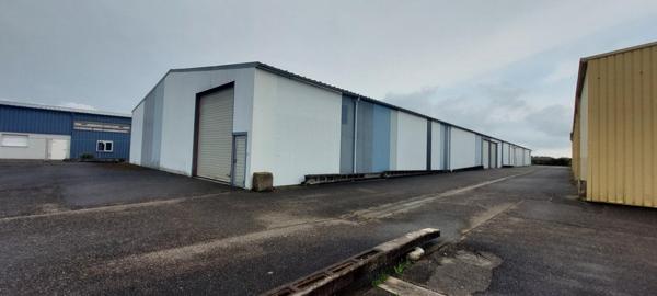 Local artisanal, commercial ou dépôt de 400 m²
