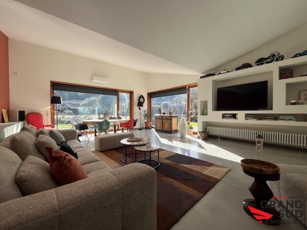 Maison Bourgeoise de Standing - 236.85 m² - 6 Chambres