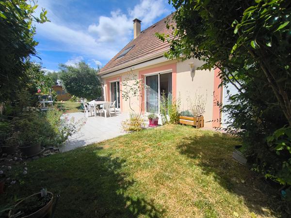 Maison coup de coeur 148m² - 4 chambres dont 1 de plain-pied - garage - Villaret
