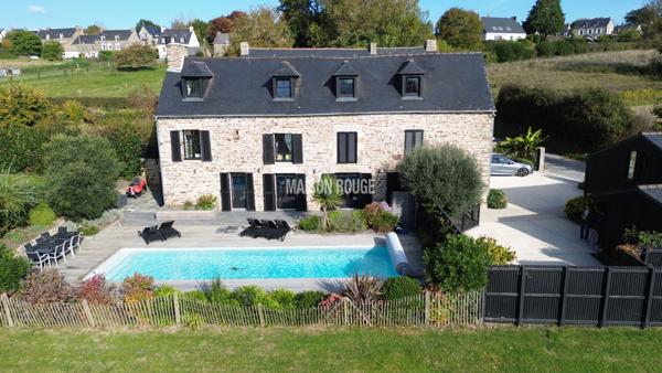 Coup de coeur à Plouër-sur-Rance : élégante maison en pierres, 5 chambres, piscine et jardin paysager - À visiter absolument !