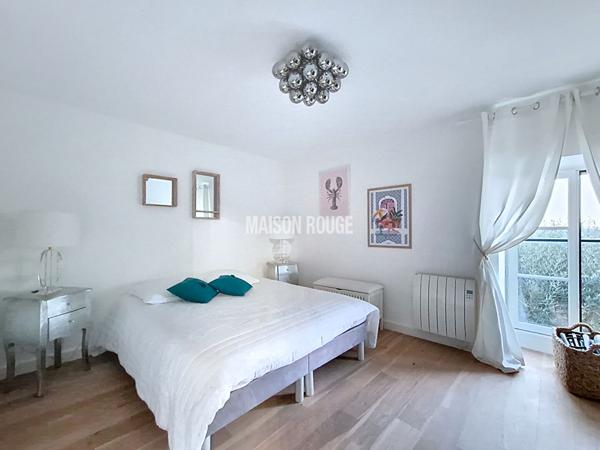 Coup de coeur à Plouër-sur-Rance : élégante maison en pierres, 5 chambres, piscine et jardin paysager - À visiter absolument !