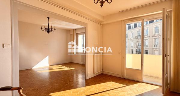 À vendre Appartement 4 pièces 82 m² - Cholet 49300