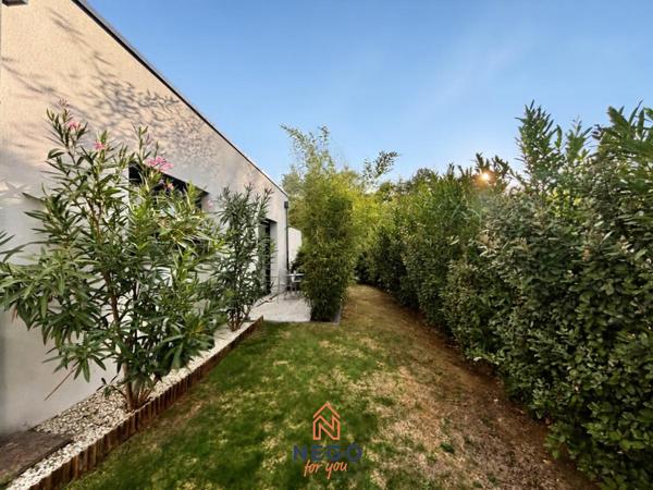 Maison contemporaine de 2021 - 132 m2 - Garage - Jardin arboré de 349 m2 Montreuil juigné