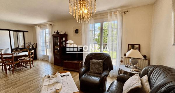 À vendre Maison 4 pièces 121 m² - Saint-symphorien 79270