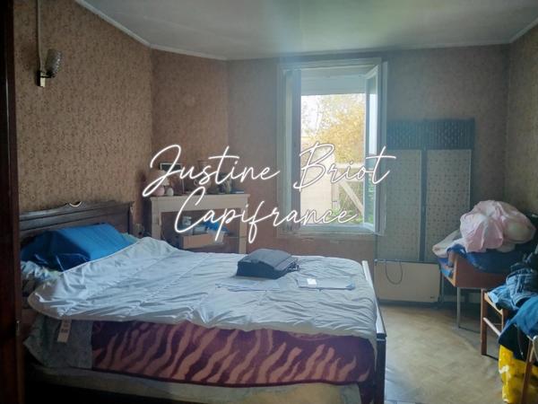 🏡 Maison à rénover avec grand terrain – fort potentiel !