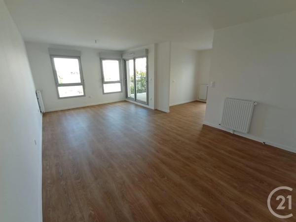 Appartement F4 à vendre  4 pièces - 85,60 m 2   CHARTRES  - 28