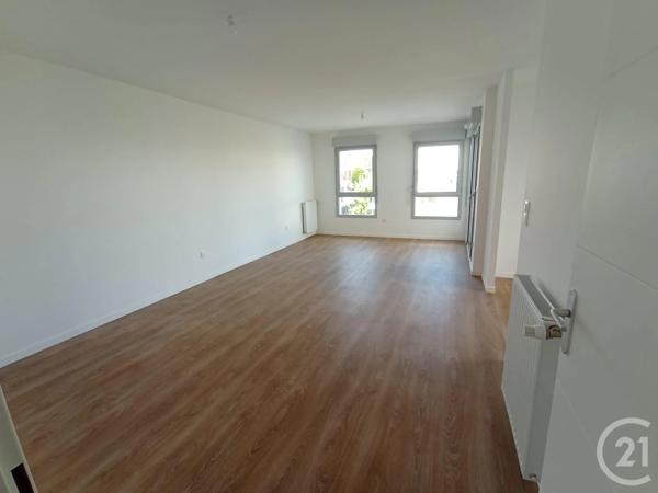 Appartement F4 à vendre  4 pièces - 85,60 m 2   CHARTRES  - 28