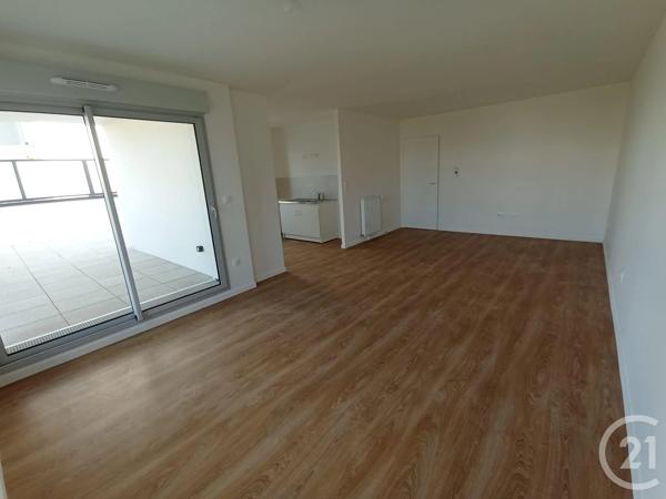Appartement F4 à vendre  4 pièces - 85,60 m 2   CHARTRES  - 28