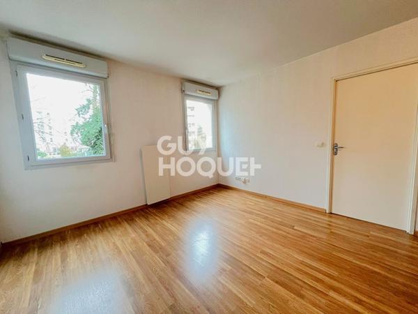 APPARTEMENT DE TYPE 2 AVEC ASCENSEUR ET PLACE DE PARKING