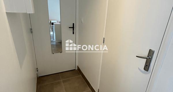 Location Studio meublé 20.6 m² - Montereau-fault-yonne 77310