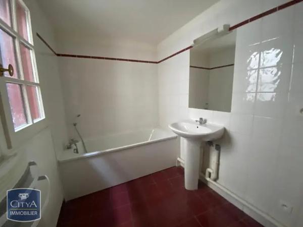 Appartement à louer 3 pièces 58.5m² Dieppe (76200)