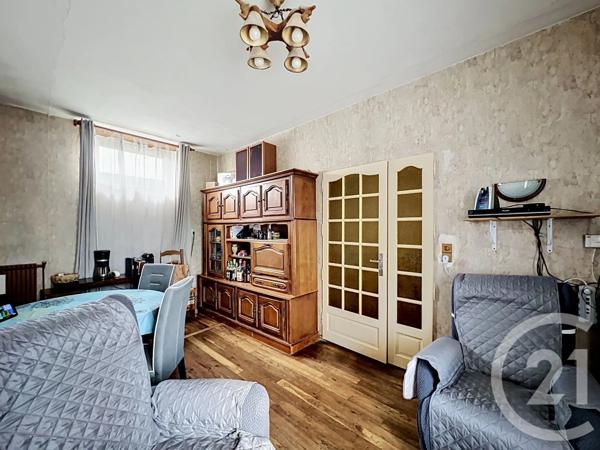 Appartement F3 à vendre  3 pièces - 63,27 m 2   CHOISY LE ROI  - 94